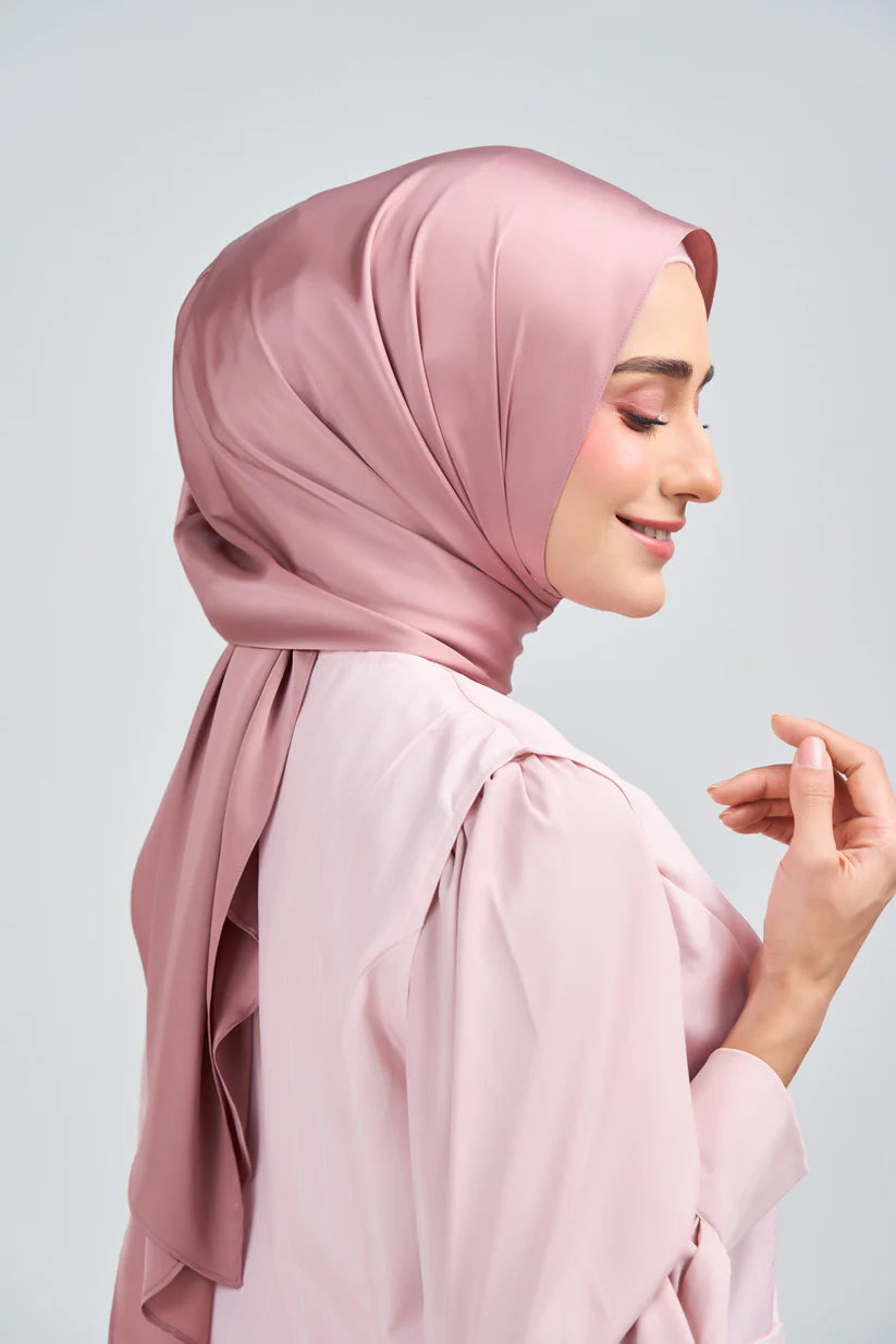 Hoodie Armani Satin de Soie- Rose Nude.