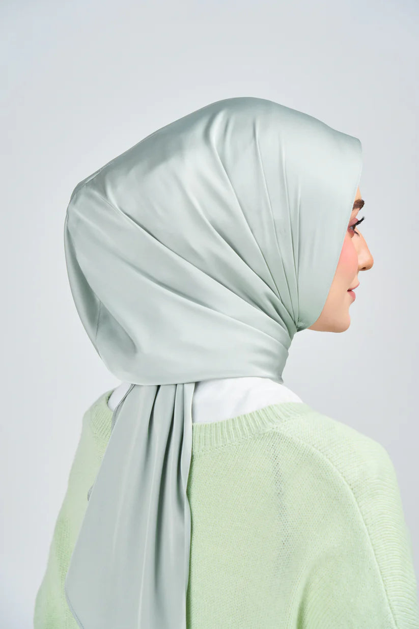 Hoodie Armani Satin de Soie – Coloris Jade