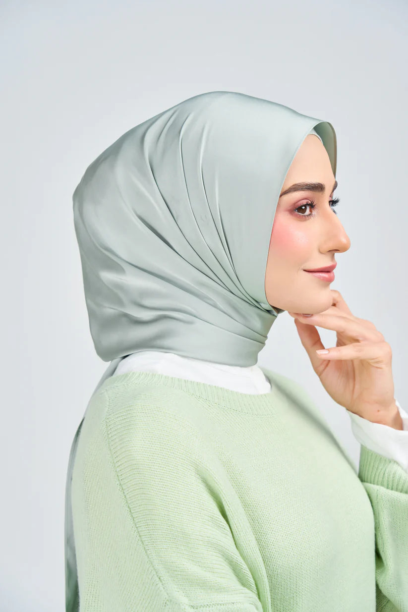 Hoodie Armani Satin de Soie – Coloris Jade