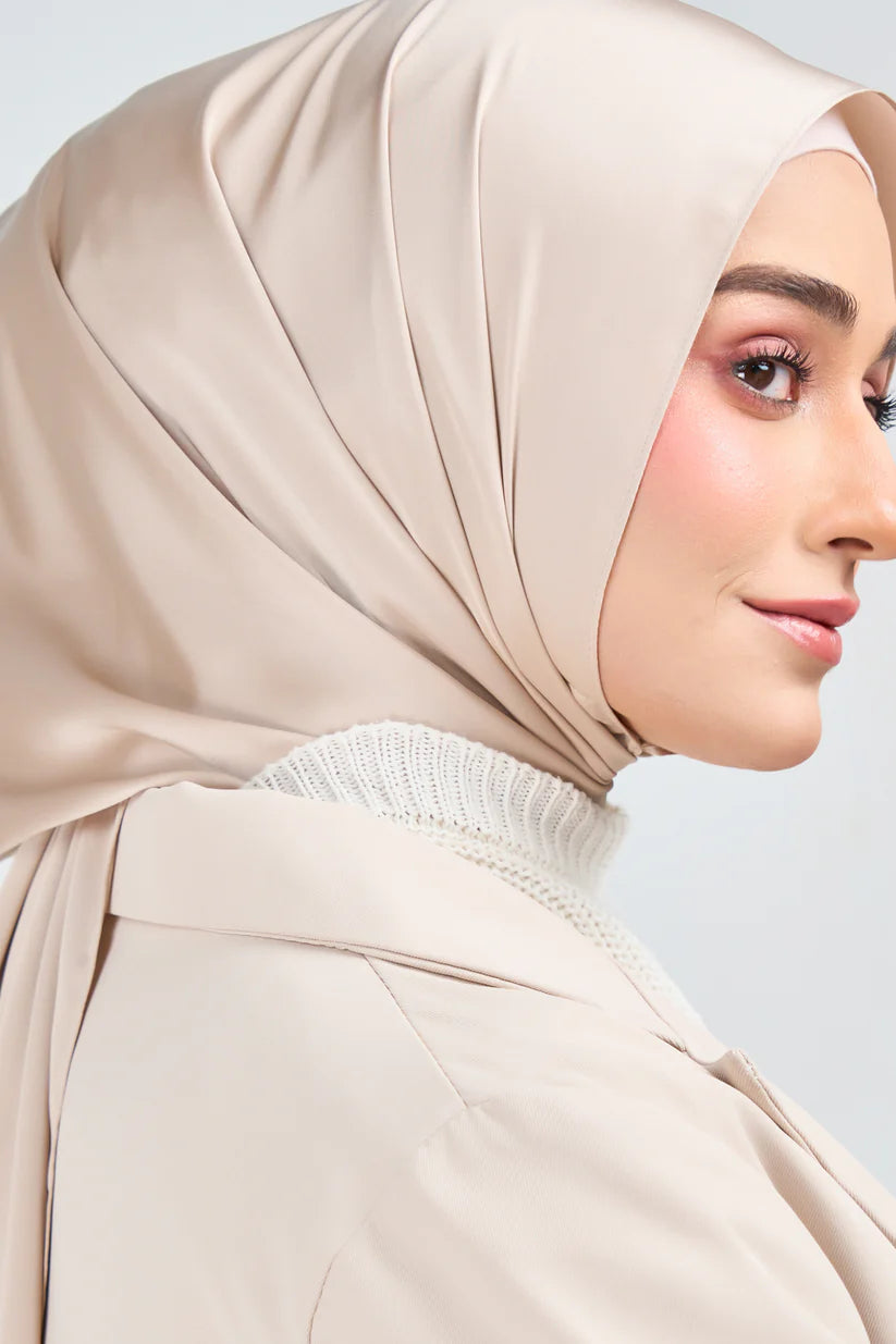 Hoodie Armani Satin de Soie –Beige naturelle