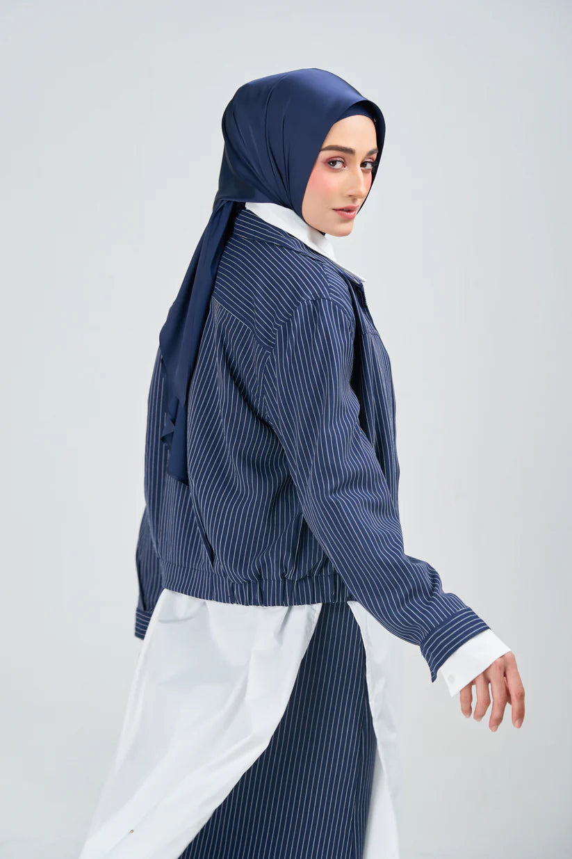 Hoodie Armani Satin de Soie – Teinte Bleu Marine