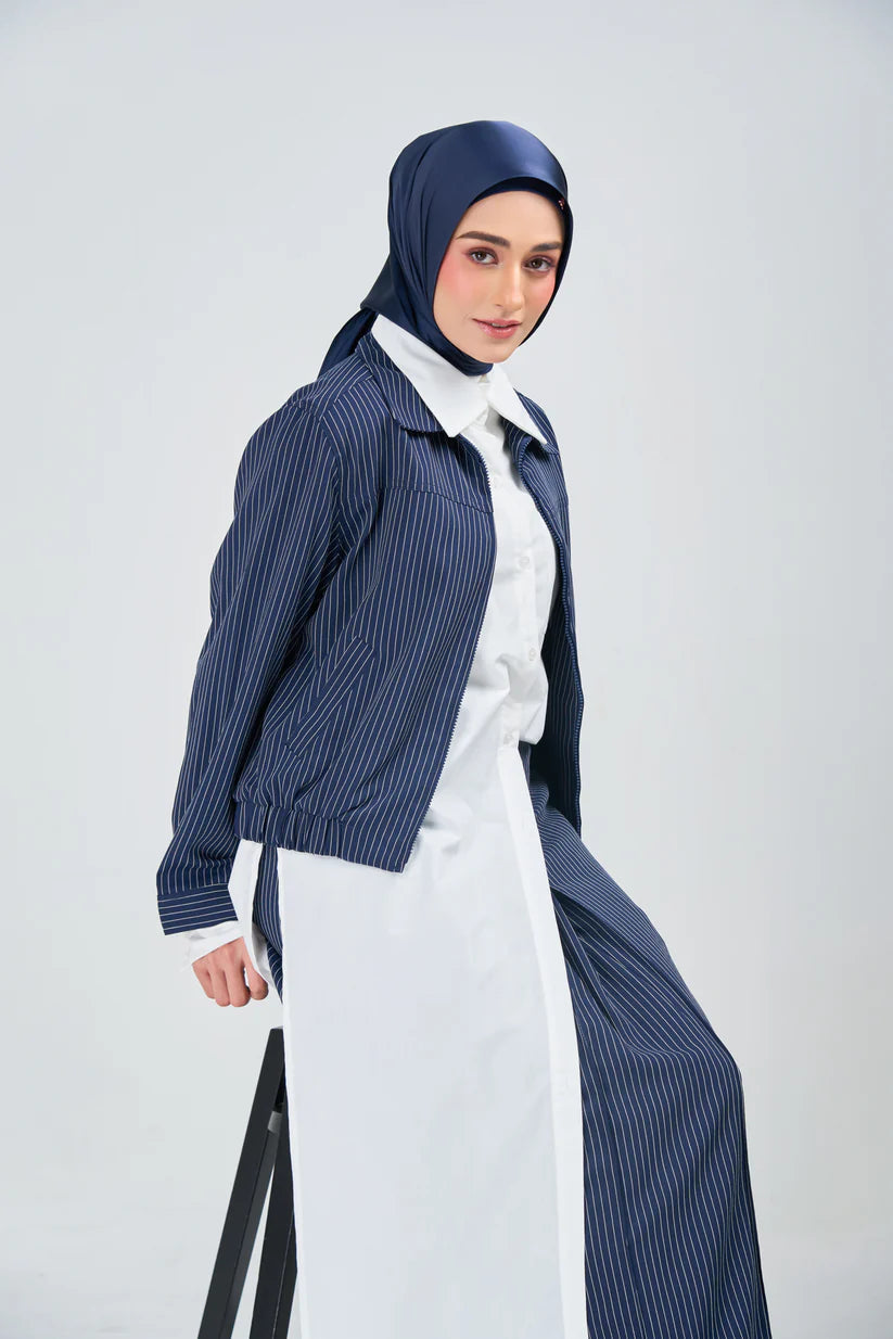 Hoodie Armani Satin de Soie – Teinte Bleu Marine