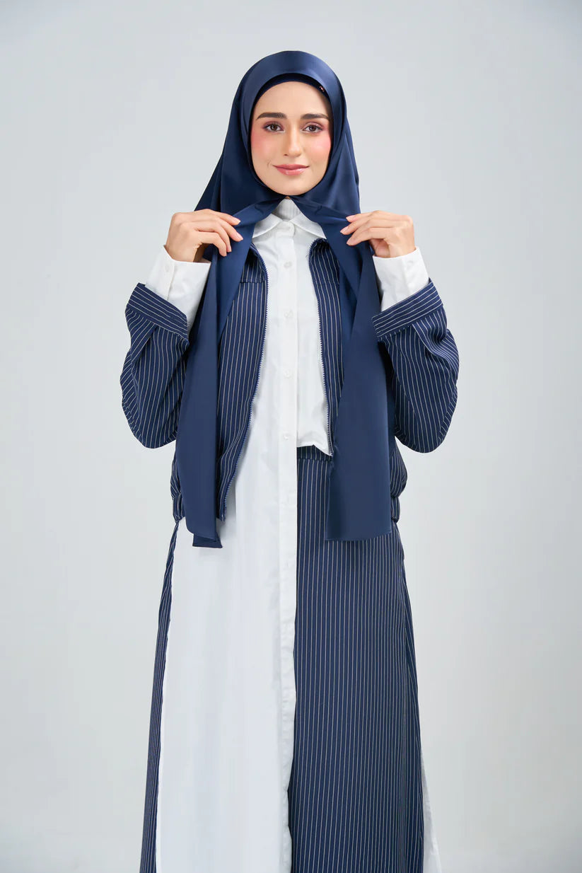 Hoodie Armani Satin de Soie – Teinte Bleu Marine